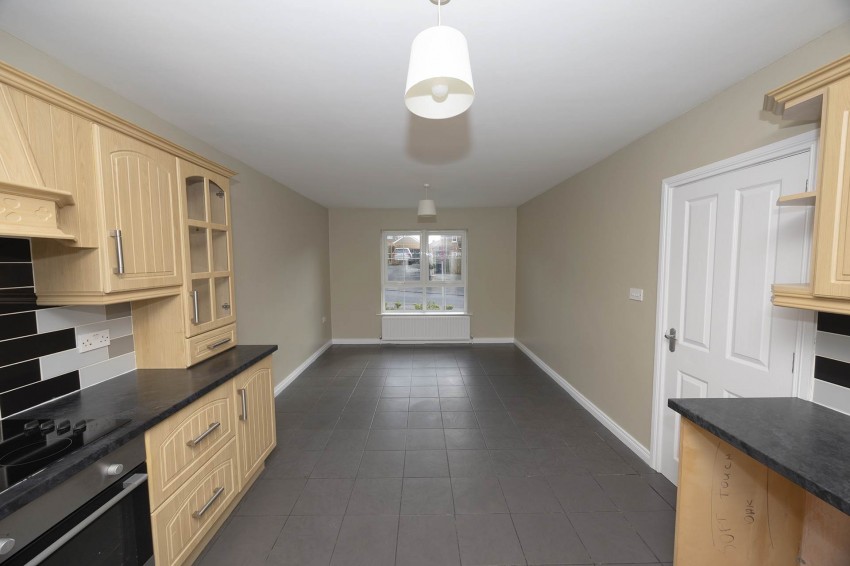 Images for 19 Hillcrest Manor, Craigavon