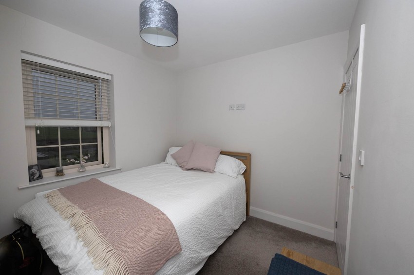 Images for 23 Tarrywood, Lurgan
