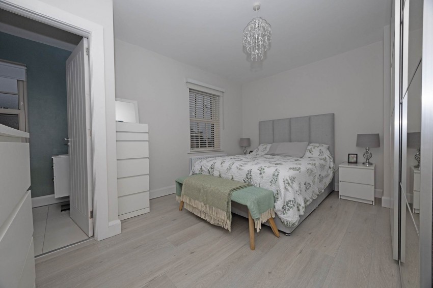 Images for 23 Tarrywood, Lurgan