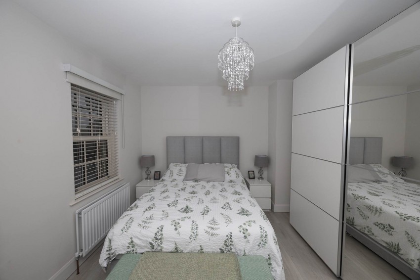 Images for 23 Tarrywood, Lurgan