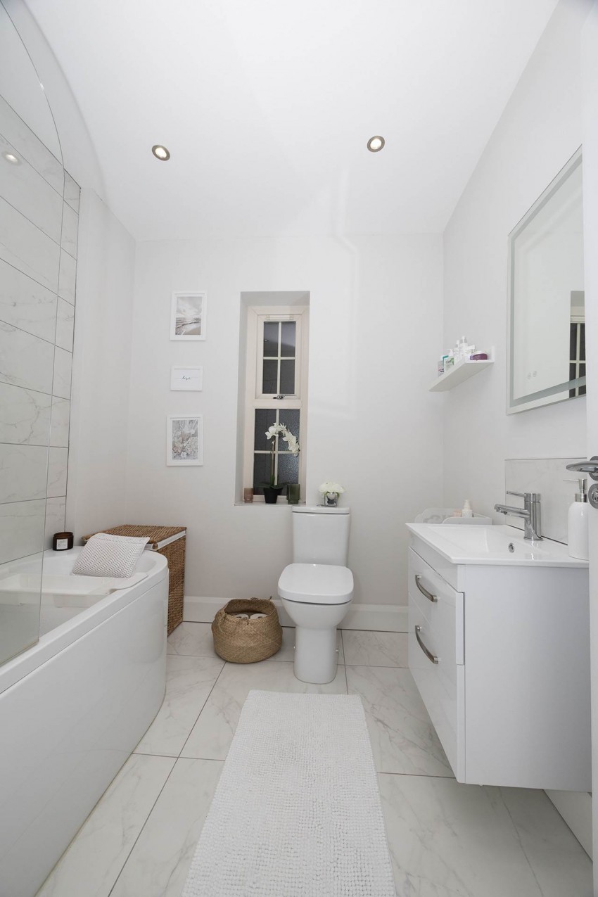 Images for 23 Tarrywood, Lurgan