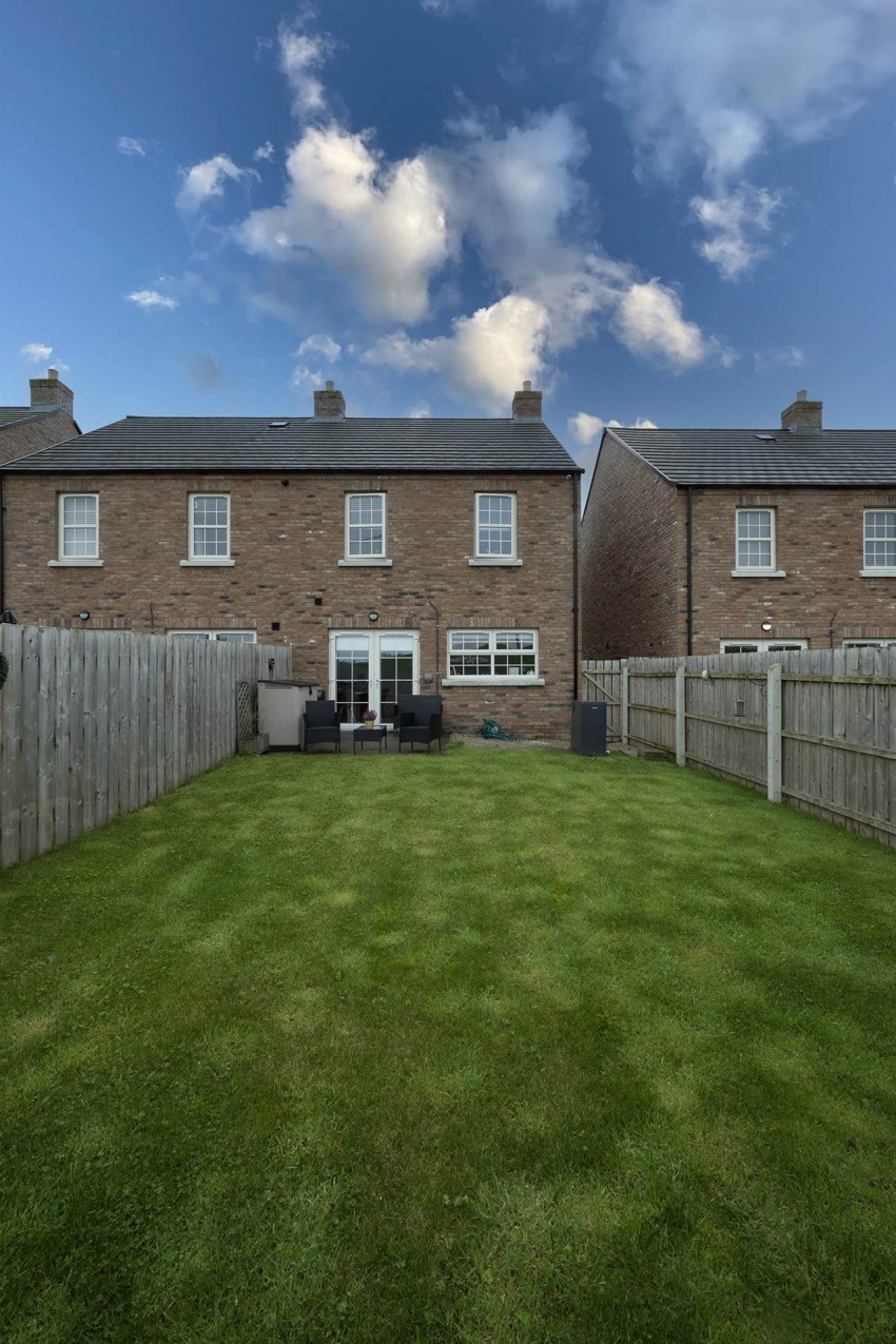 Images for 23 Tarrywood, Lurgan