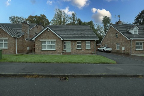 View Full Details for 10 Woodville Gate, Craigavon