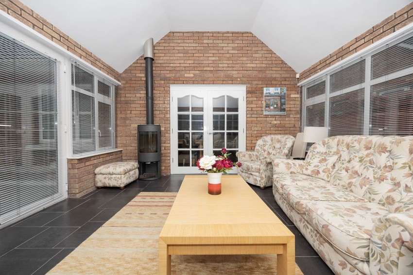 Images for 10 Woodville Gate, Craigavon