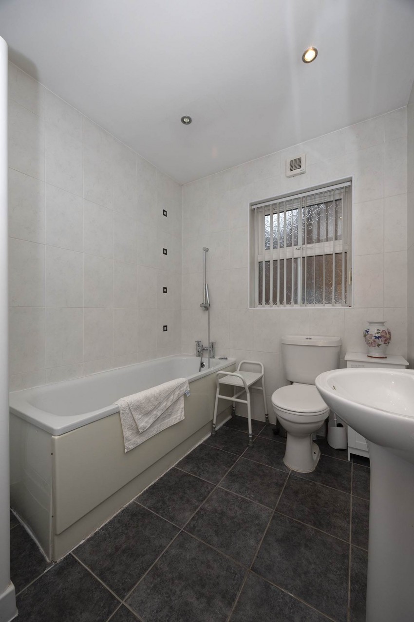 Images for 10 Woodville Gate, Craigavon