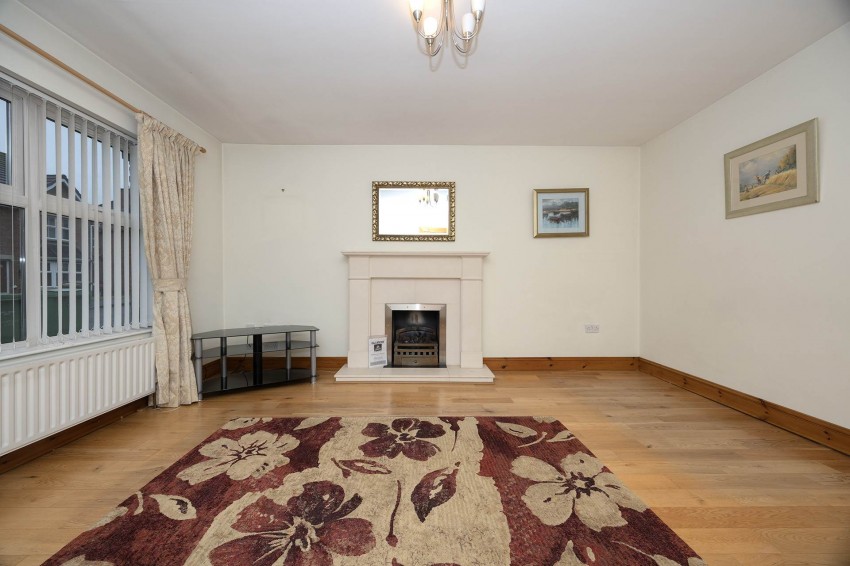 Images for 10 Woodville Gate, Craigavon