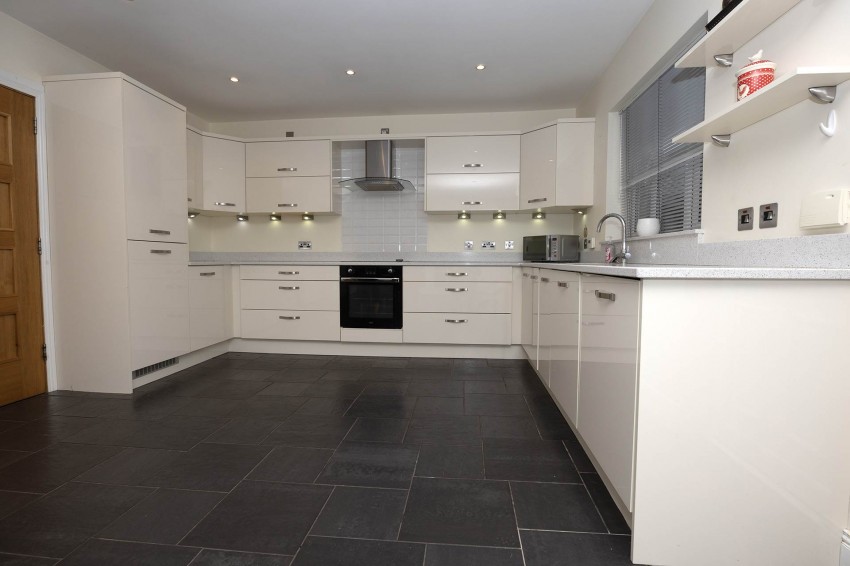 Images for 10 Woodville Gate, Craigavon