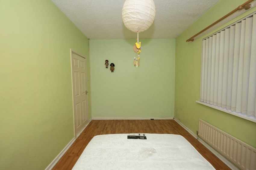 Images for 9 Victoria Street Place, Lurgan