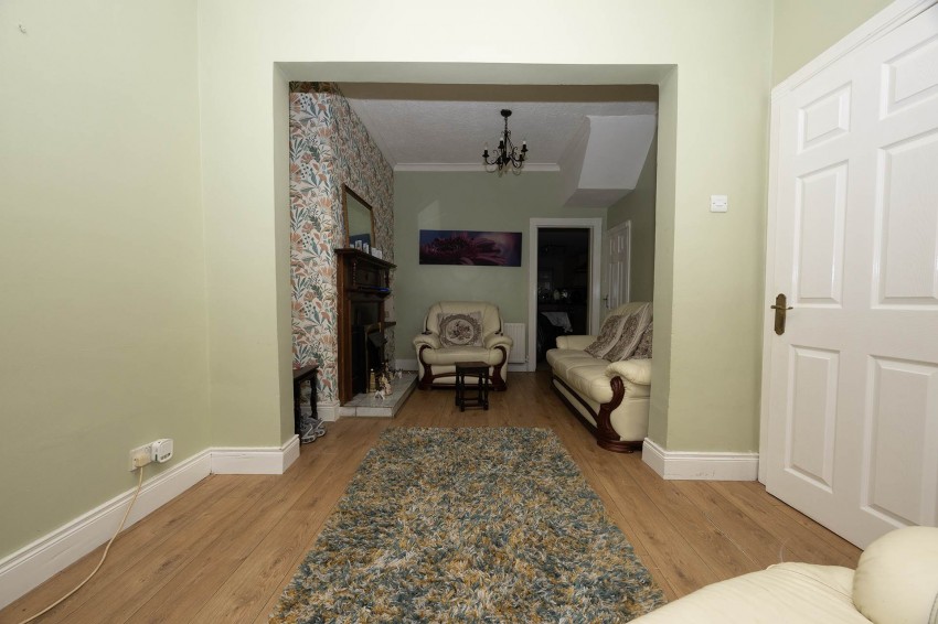 Images for 9 Victoria Street Place, Lurgan