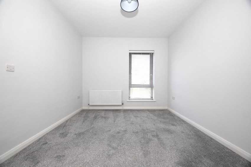 Images for The Hollows, Lurgan