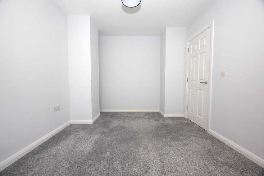 Images for The Hollows, Lurgan