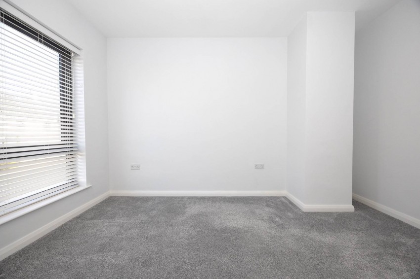 Images for The Hollows, Lurgan