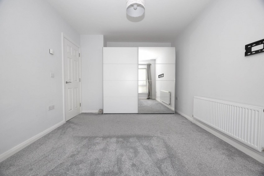 Images for The Hollows, Lurgan