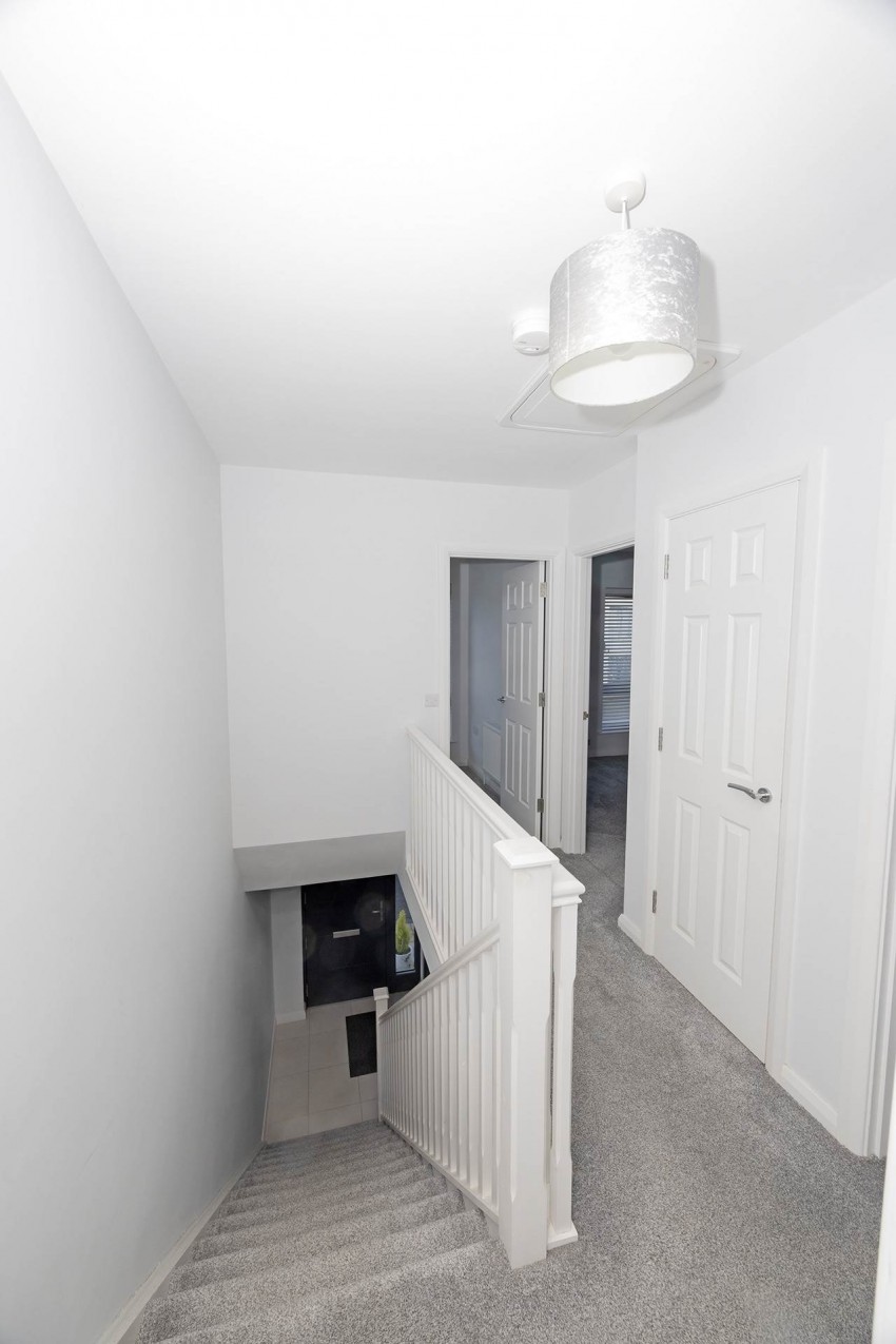 Images for The Hollows, Lurgan