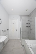 Images for The Hollows, Lurgan