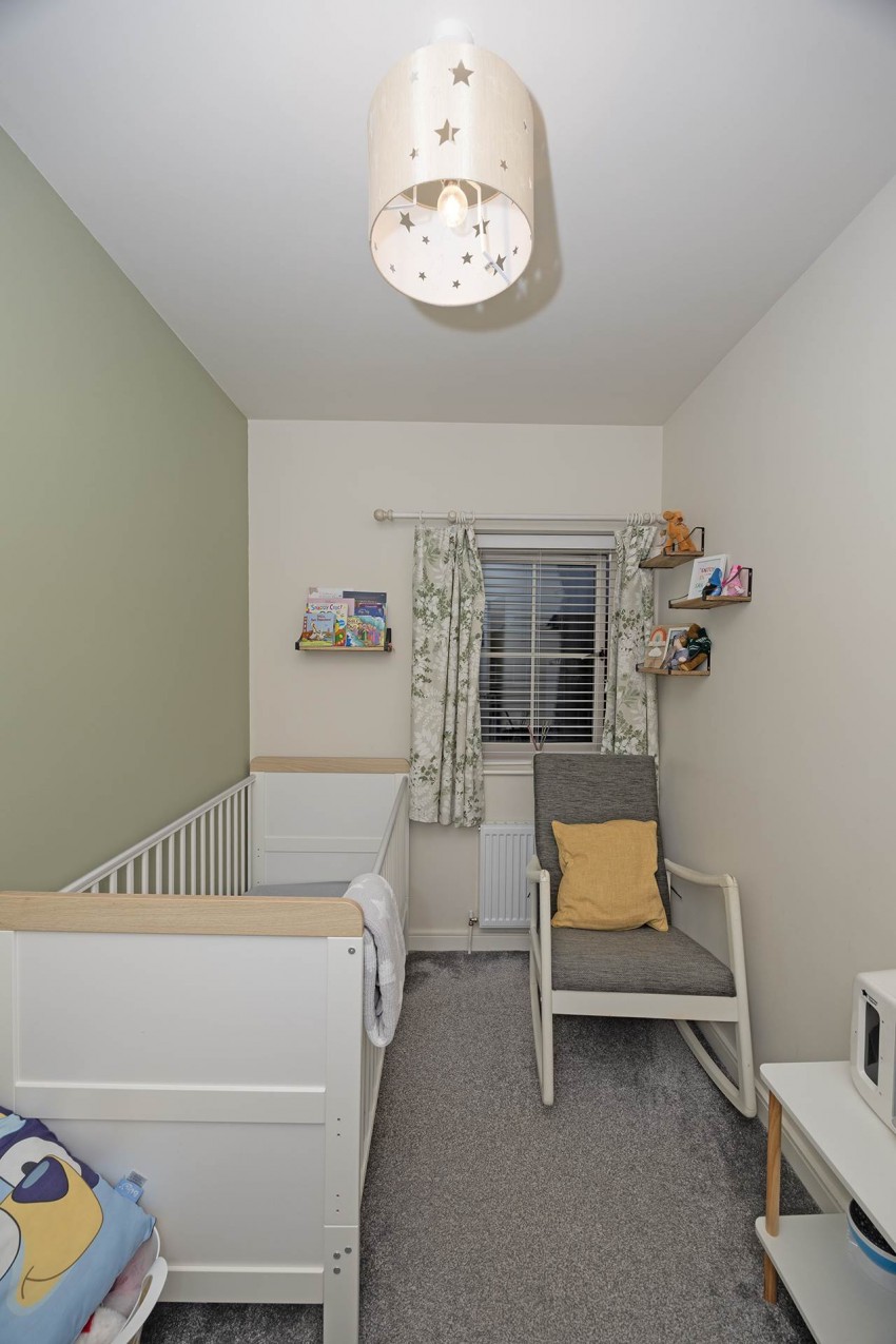 Images for 18 Moyraverty Close, Craigavon