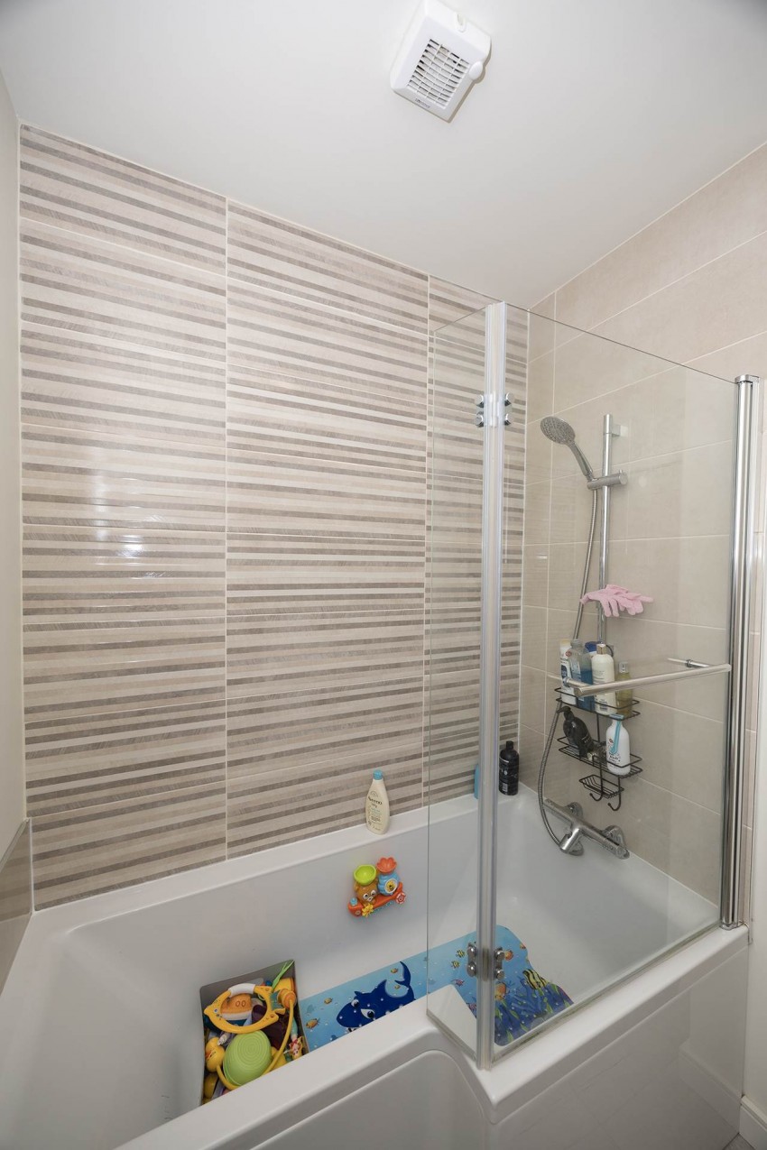 Images for 18 Moyraverty Close, Craigavon