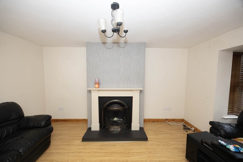 Images for 93 Carrigart Manor, Craigavon