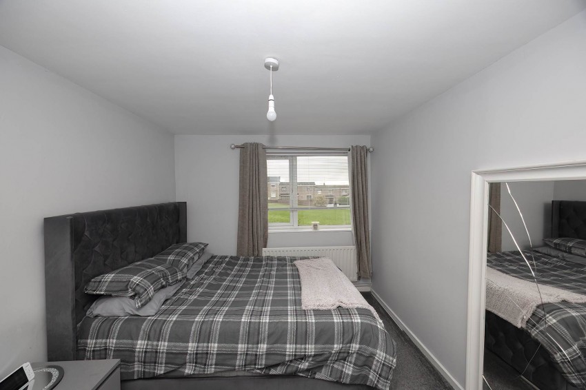 Images for 53 Richmount Gardens, Lurgan