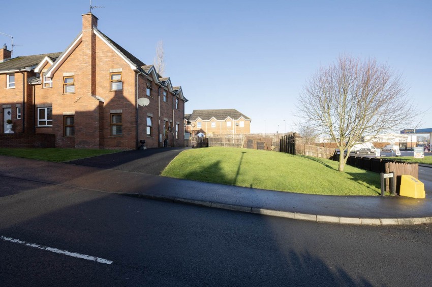 Images for 2 Hillcrest, Lurgan