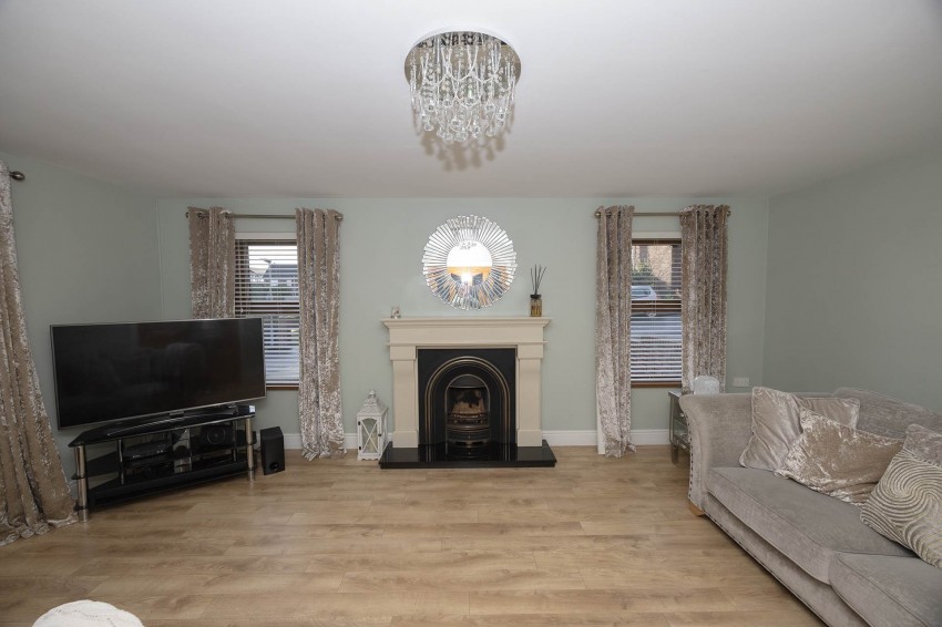 Images for 2 Hillcrest, Lurgan