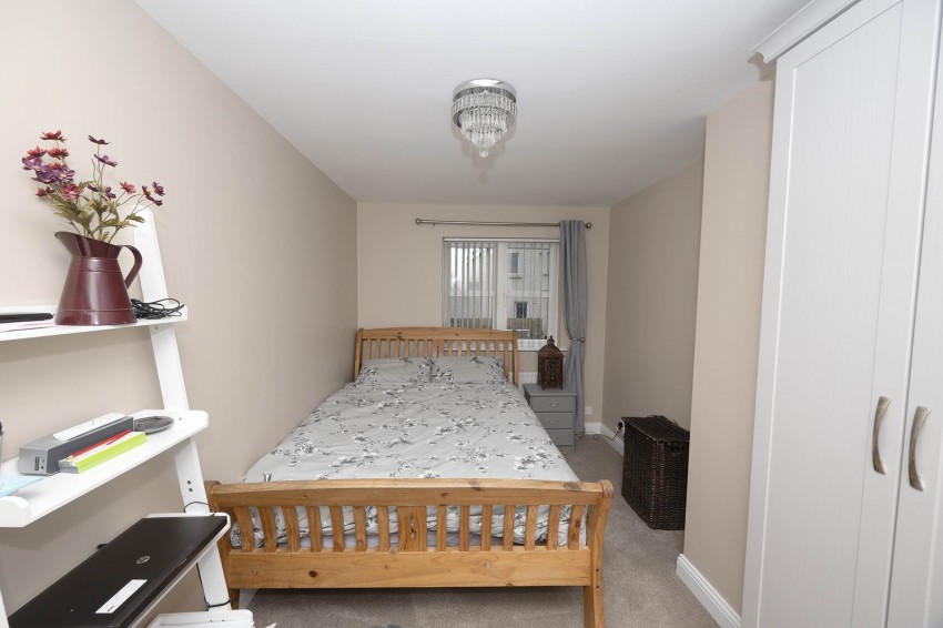 Images for 19 Fox`s Hill, Lurgan