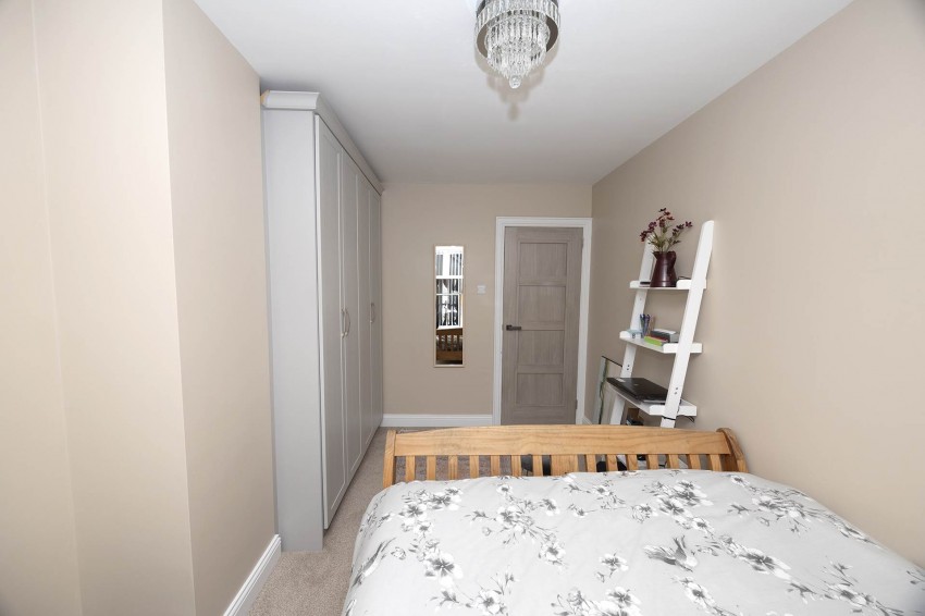 Images for 19 Fox`s Hill, Lurgan