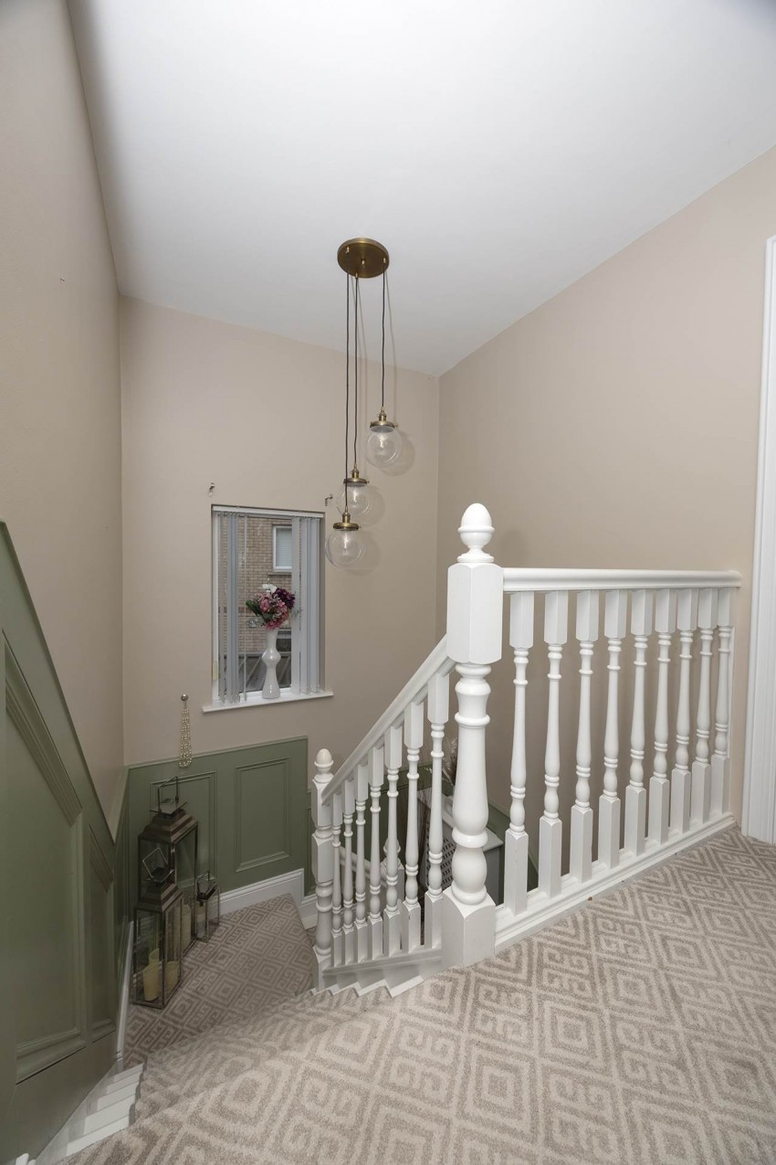 Images for 19 Fox`s Hill, Lurgan