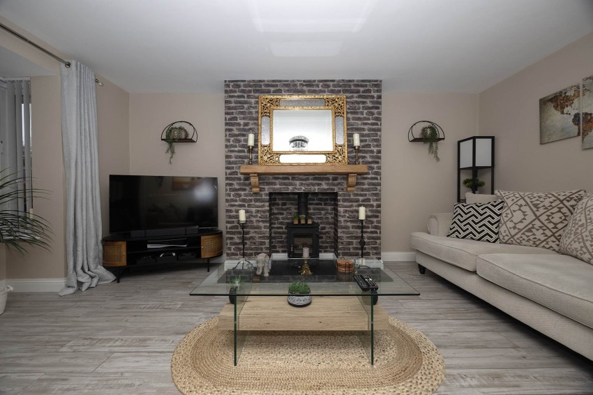 Images for 19 Fox`s Hill, Lurgan