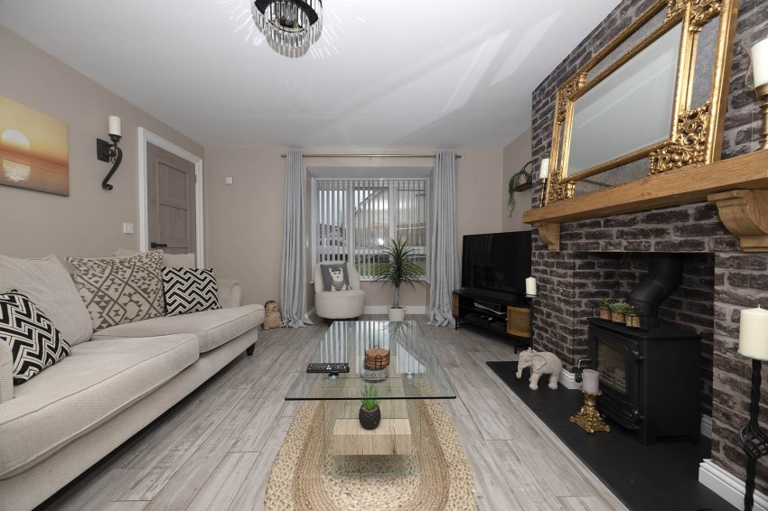 Images for 19 Fox`s Hill, Lurgan