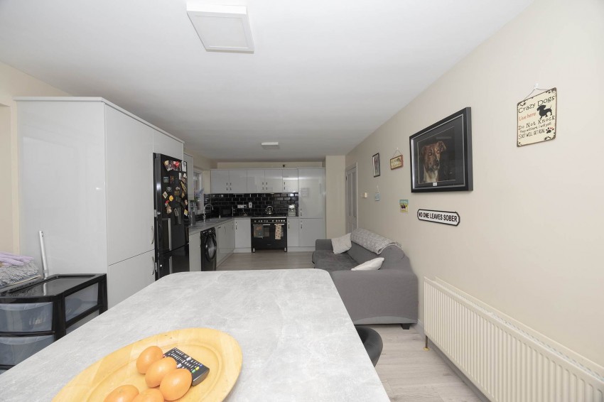 Images for 277 Belvedere Manor, Lurgan