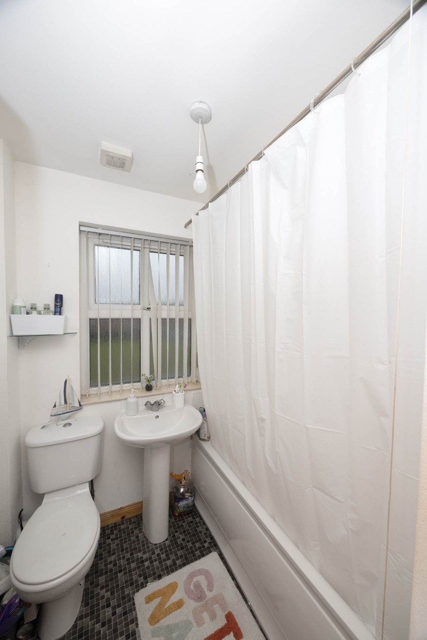 Images for 52 Oakfields, Craigavon