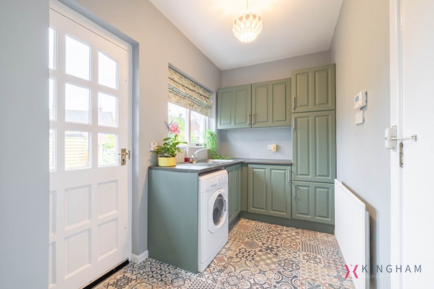 Images for 15 Melrose Park, Lurgan