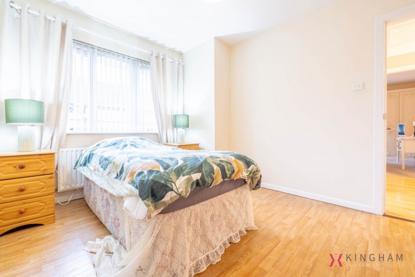 Images for 15 Melrose Park, Lurgan