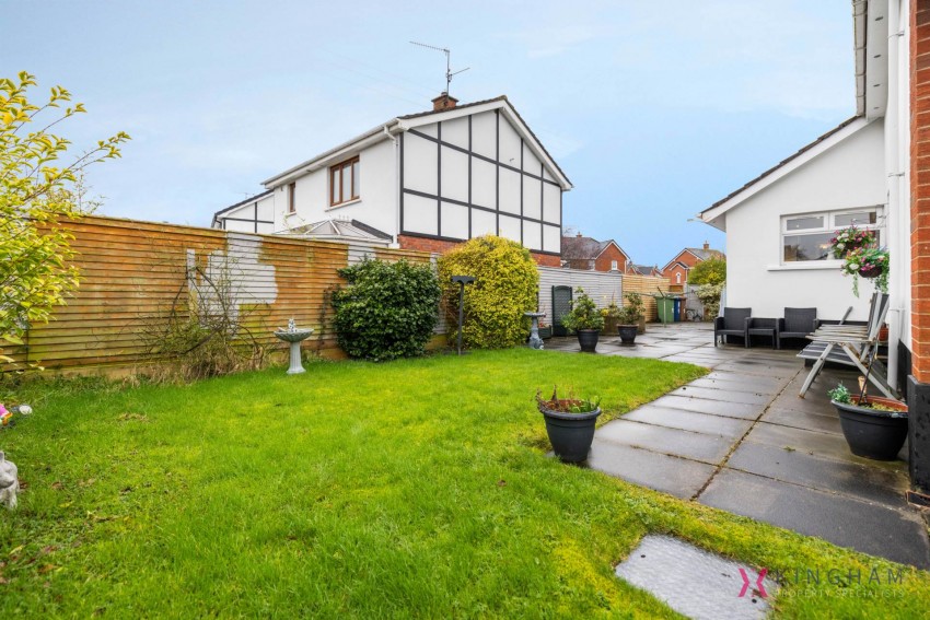 Images for 15 Melrose Park, Lurgan