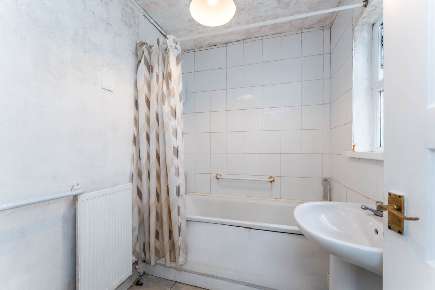 Images for 2 Grattan Street, Lurgan