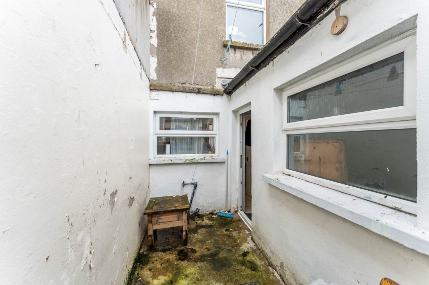 Images for 2 Grattan Street, Lurgan