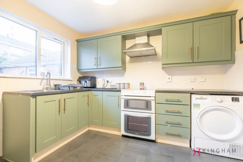 Images for 4 Collingwood Avenue, Lurgan