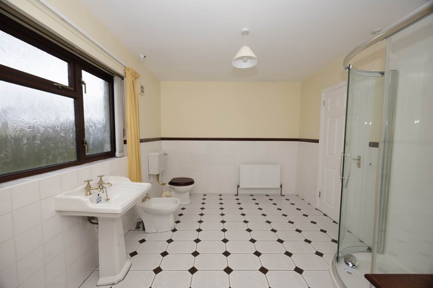 Images for 19 Derrymacash Road, Lurgan