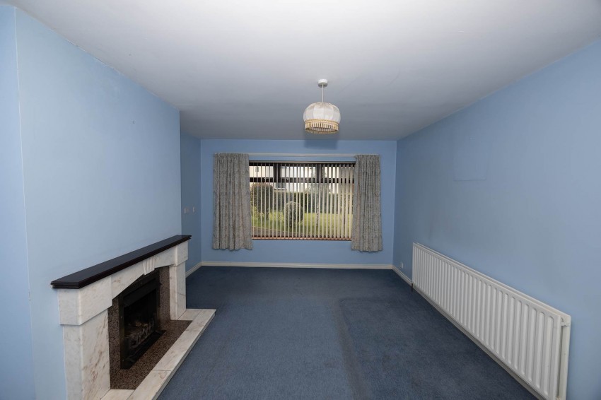 Images for 19 Derrymacash Road, Lurgan