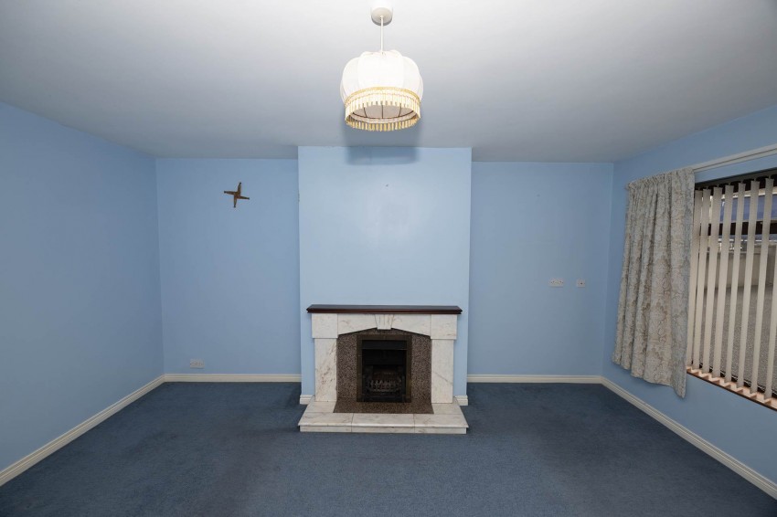 Images for 19 Derrymacash Road, Lurgan