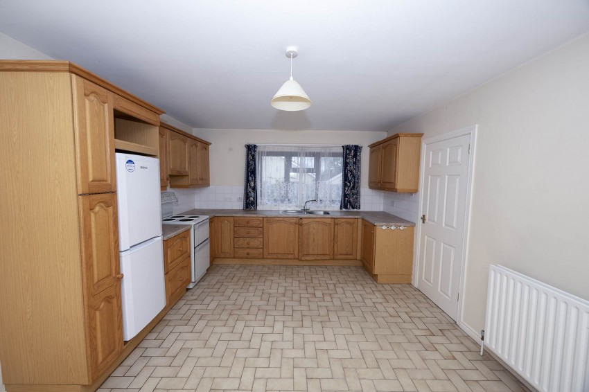 Images for 19 Derrymacash Road, Lurgan