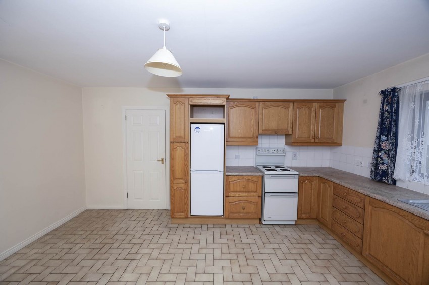 Images for 19 Derrymacash Road, Lurgan