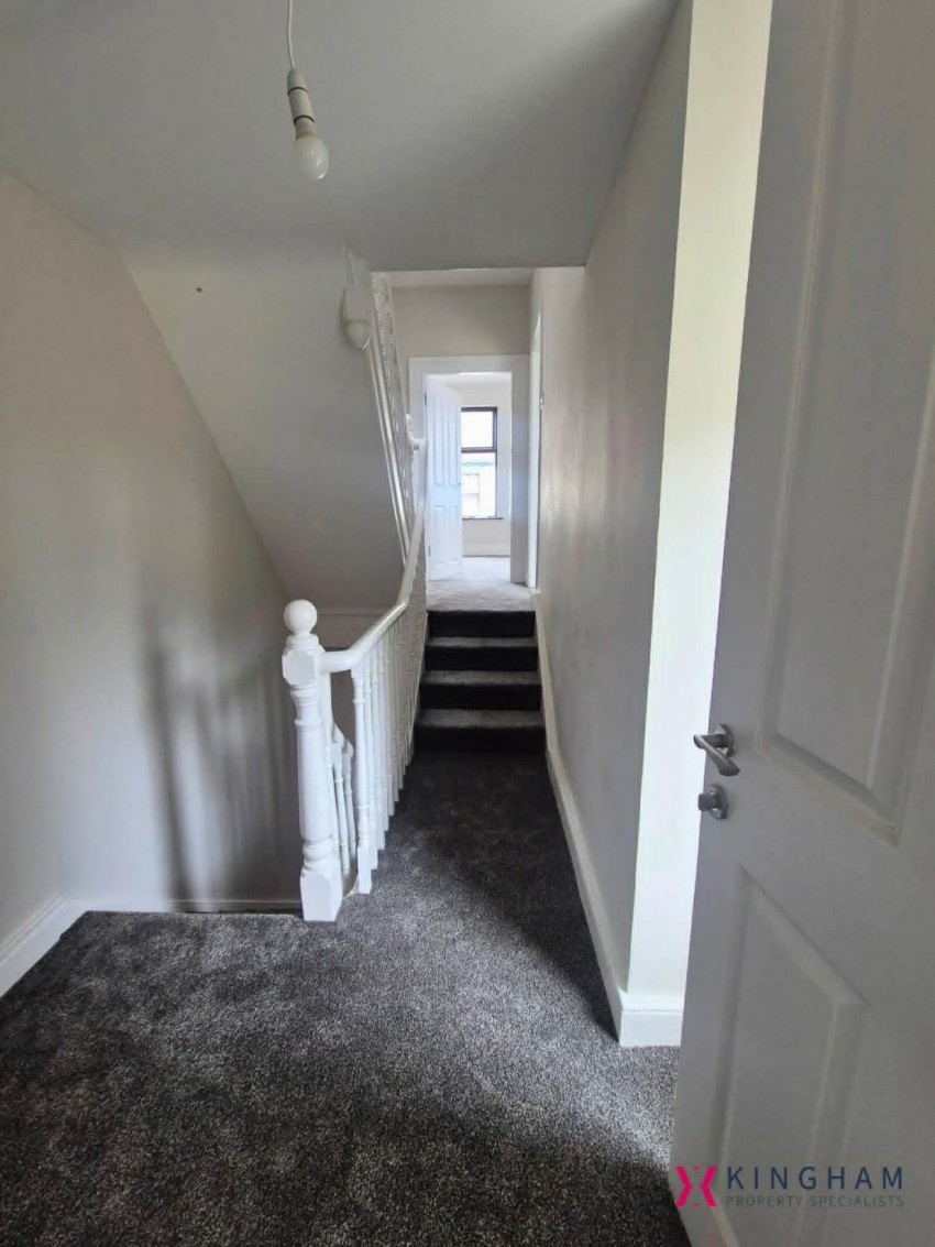 Images for 83 North Street, Lurgan