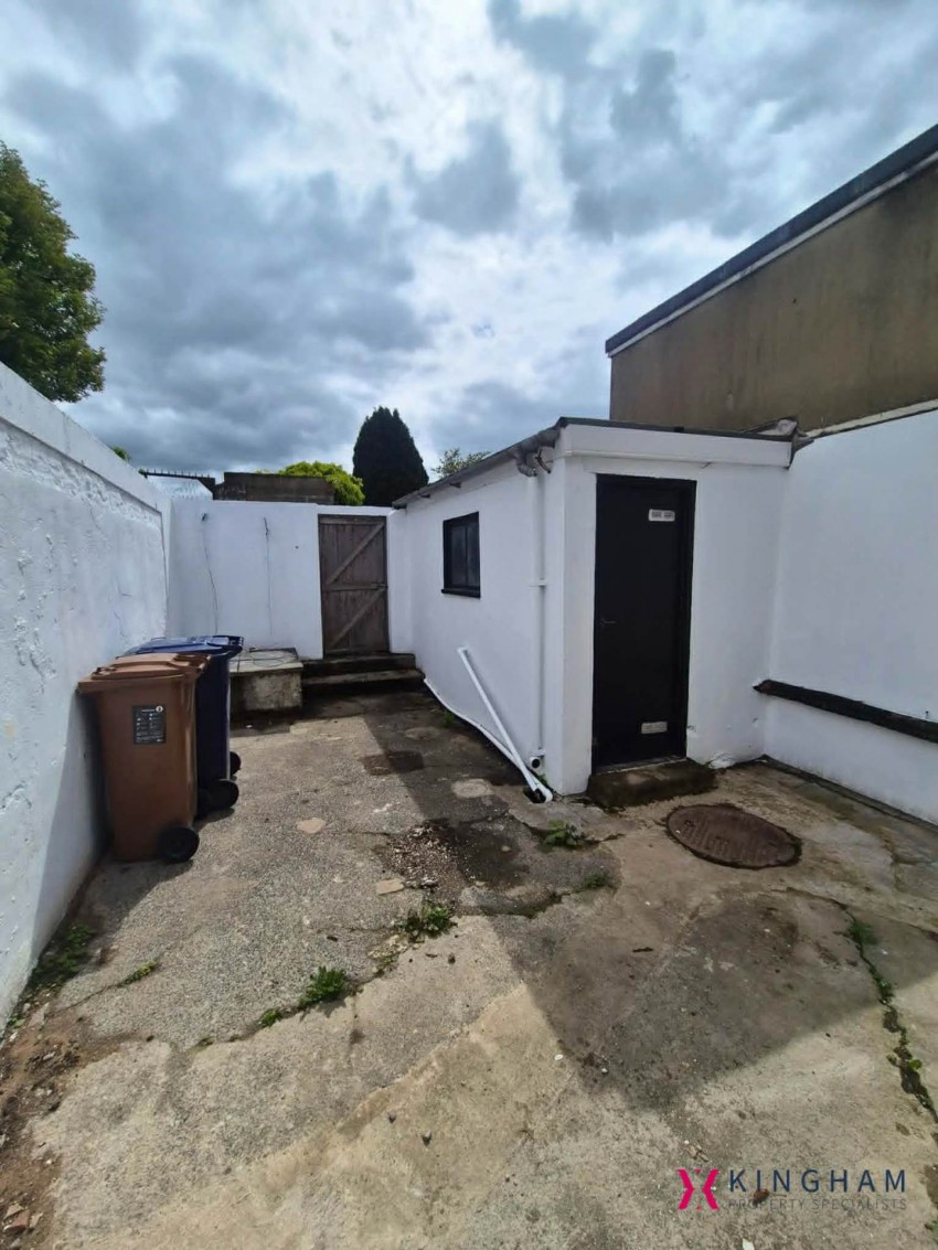 Images for 83 North Street, Lurgan