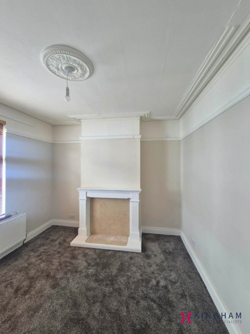Images for 83 North Street, Lurgan