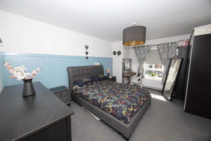 Images for 14 Atherton Square, Lurgan